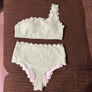 Shein 2 piece green mint bathing suit. Never worn. New with no tags